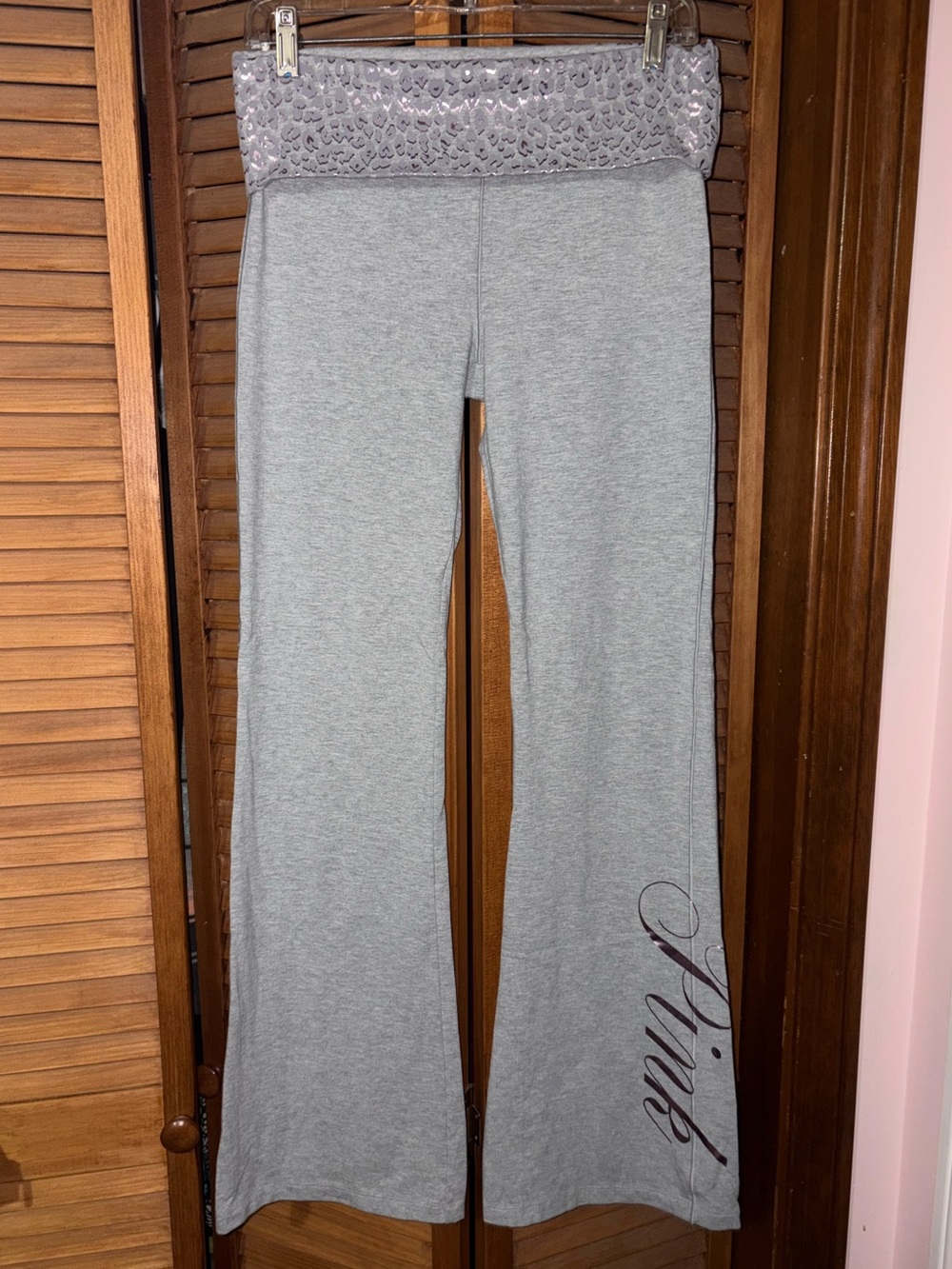 PINK leopard fold over flared leggings.